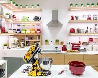 В Москве открылся первый фирменный салон KitchenAid